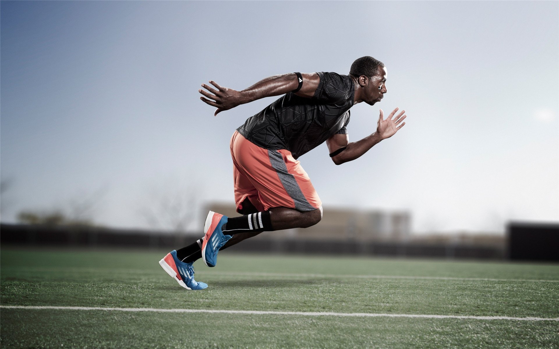 北非铁骑的战术碾压,卢卡库如何以攻防转换核心之姿,导演突尼斯击碎墨西哥